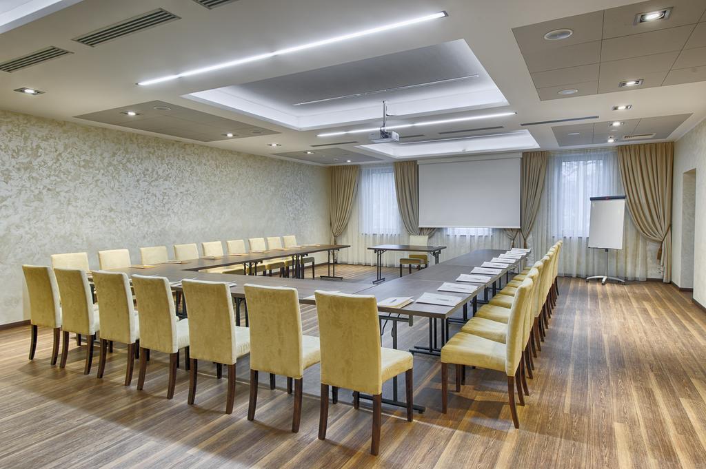 Hotel Lazur Spa & Conference Каліш Екстер'єр фото